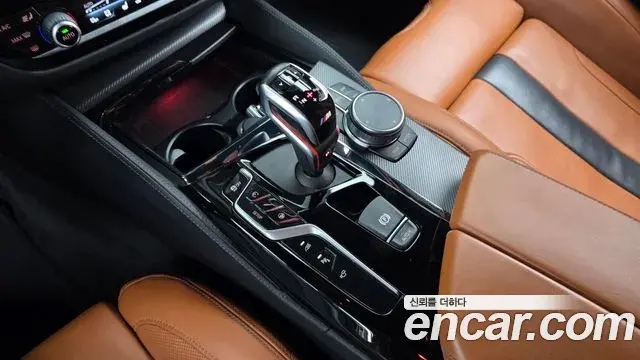 BMW M5 2019 — Фото 9/20