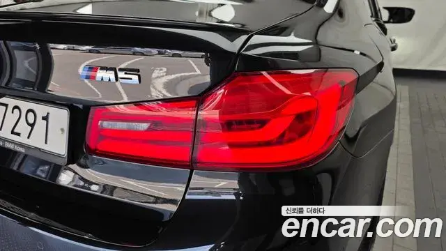 BMW M5 2019 — ფოტო 20/34