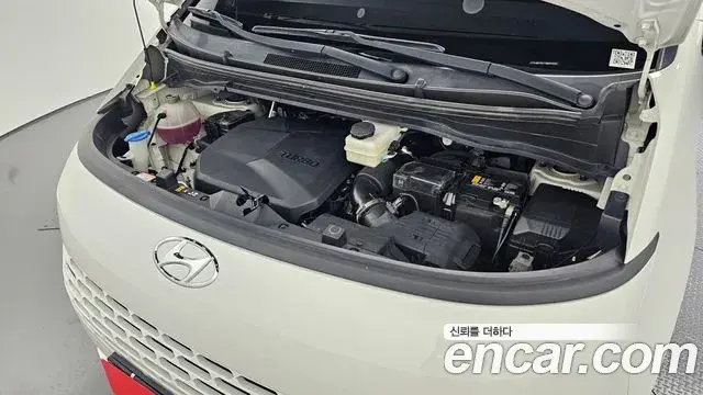 Hyundai Staria 2021 — Фото 6/20