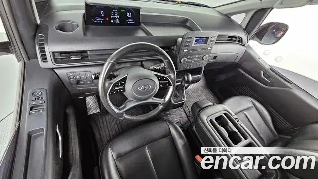 Hyundai Staria 2021 — Фото 7/20