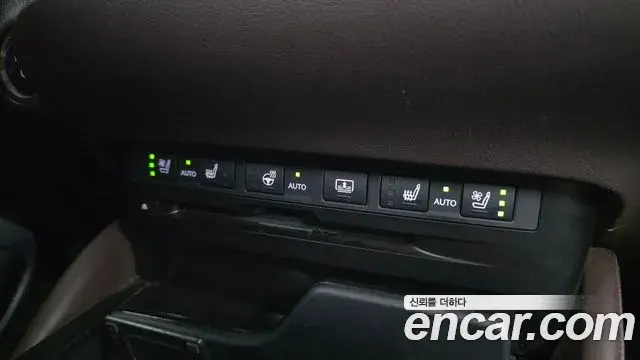 Lexus ES300h 2021 — Şəkil 6/30