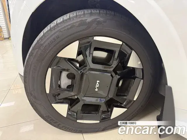 Kia Carnival 2025 — Фото 5/18