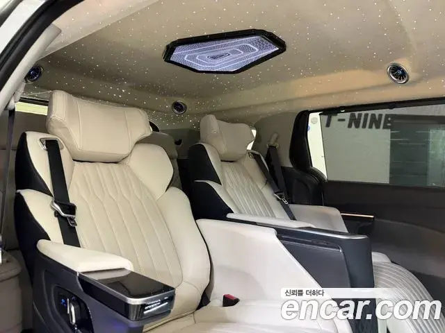 Kia Carnival 2025 — Фото 11/18