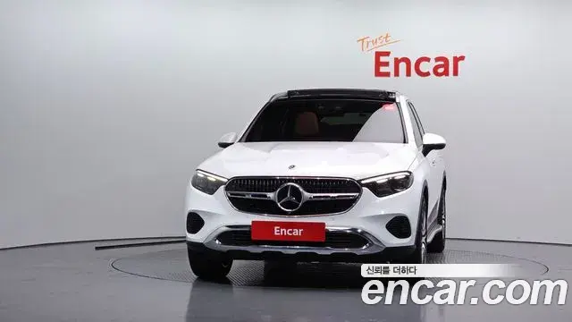 Mercedes-Benz GLC-Class 2023 — ფოტო 23/33