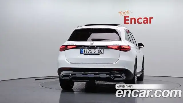 Mercedes-Benz GLC-Class 2023 — ფოტო 24/33