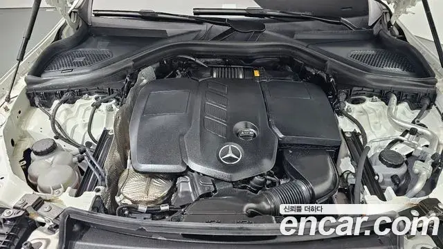 Mercedes-Benz GLC-Class 2023 — ფოტო 32/33