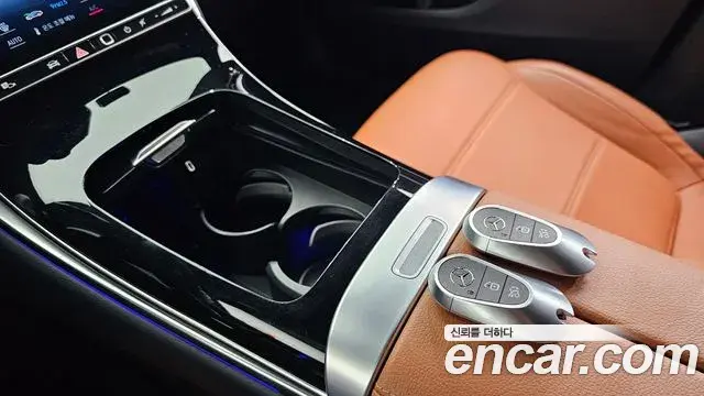 Mercedes-Benz GLC-Class 2023 — ფოტო 21/33