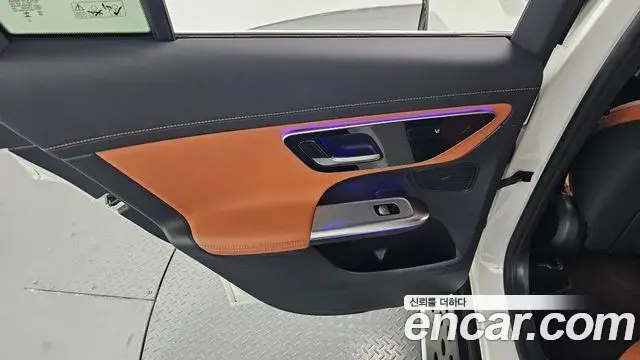 Mercedes-Benz GLC-Class 2023 — ფოტო 15/33