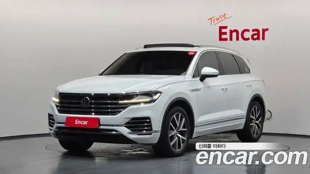 Volkswagen Touareg 2020 — Photo 2/20