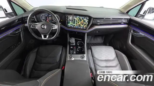 Volkswagen Touareg 2020 — Photo 9/20