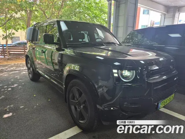 Land Rover Defender 2026 — Photo 18/20