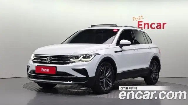 Volkswagen Tiguan 2022 — ფოტო 11/30