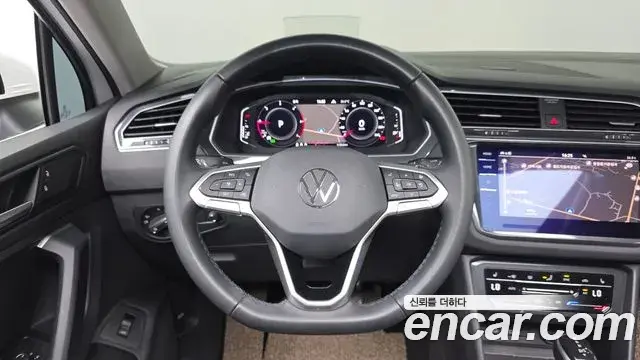 Volkswagen Tiguan 2022 — ფოტო 1/30