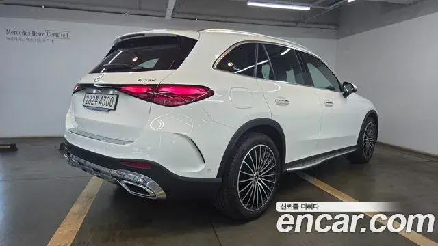 Mercedes-Benz GLC-Class 2025 — Photo 1/20