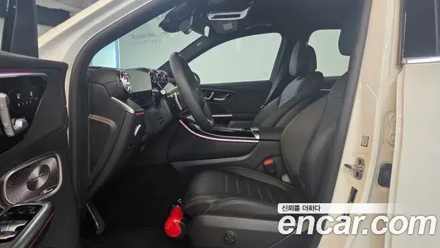 Mercedes-Benz GLC-Class 2025 — Photo 9/20