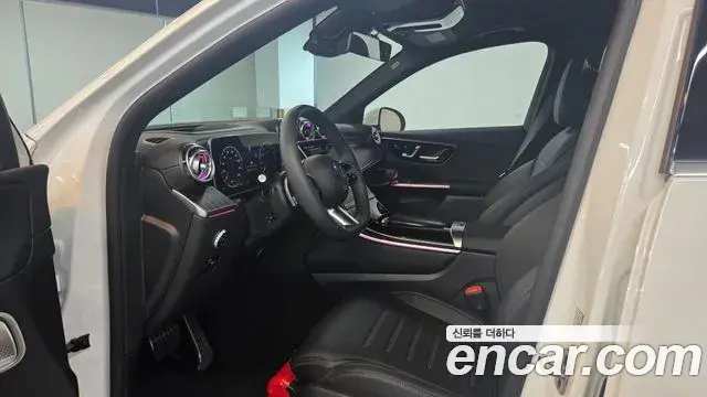 Mercedes-Benz GLC-Class 2025 — Photo 10/20
