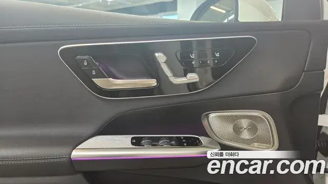 Mercedes-Benz GLC-Class 2025 — Photo 14/20