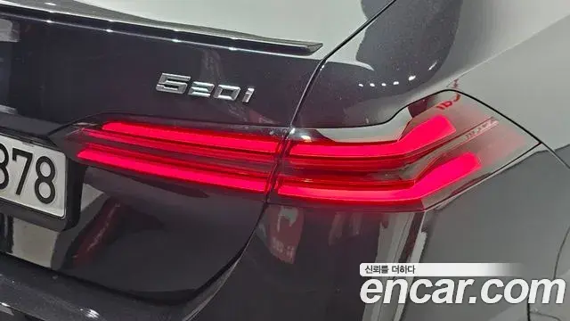 BMW 5 Series 2025 — ფოტო 18/36