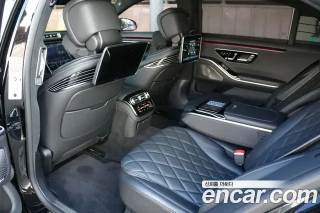 Mercedes-Benz S-Class 2022 — Фото 19/20