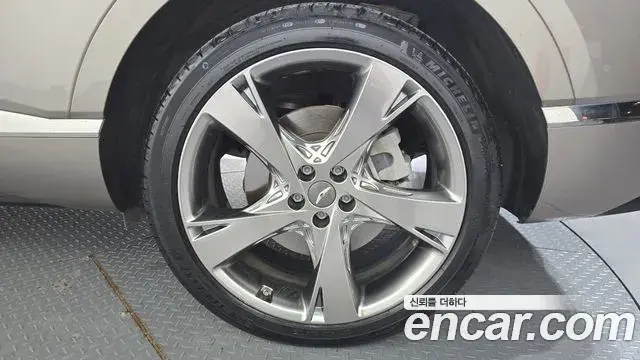 Genesis GV80 2020 — ფოტო 13/32