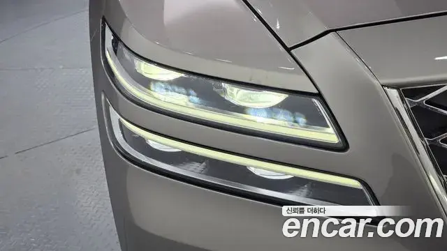 Genesis GV80 2020 — ფოტო 29/32