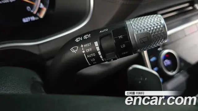 Genesis GV80 2020 — ფოტო 15/32