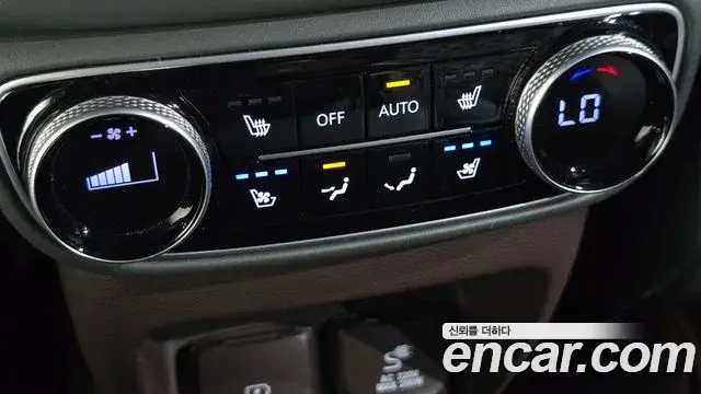 Genesis GV80 2020 — ფოტო 23/32