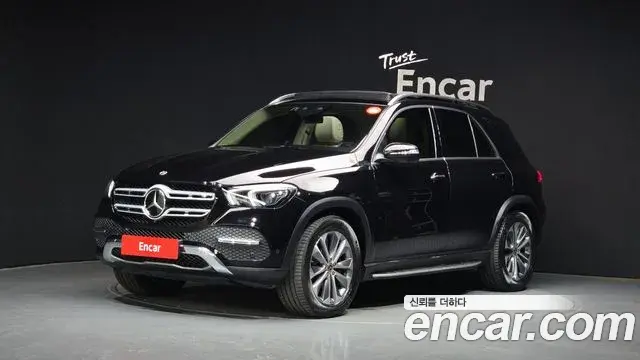 Mercedes-Benz GLE-Class 2023 — Фото 1/20