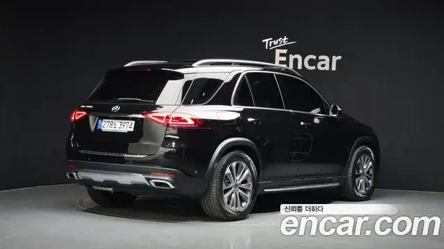 Mercedes-Benz GLE-Class 2023 — Фото 2/20