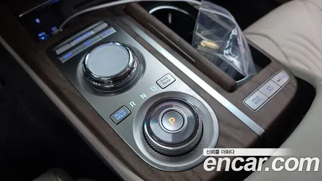 Genesis G80 2023 — Şəkil 10/30