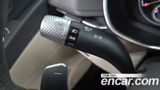 Genesis G80 2023 — Şəkil 29/30