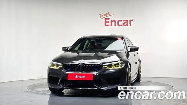 BMW M5 2018 — ფოტო 6/32