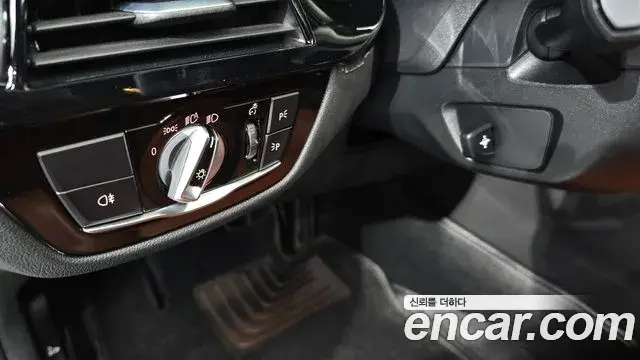 BMW M5 2018 — ფოტო 7/32