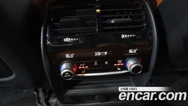 BMW M5 2018 — ფოტო 22/32