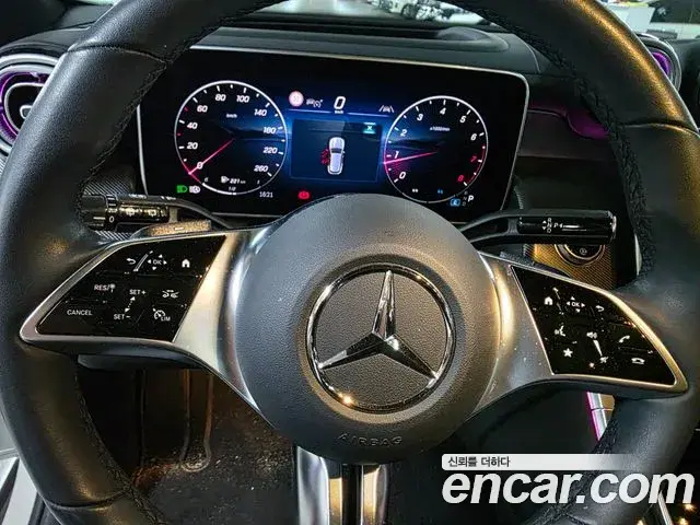 Mercedes-Benz GLC-Class 2025 — ფოტო 16/17