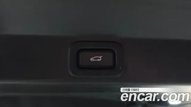 Land Rover Range Rover Sport 2023 — ფოტო 14/20