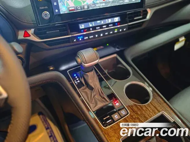 Toyota Sienna 2025 — Şəkil 12/19