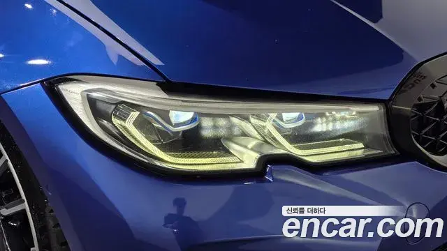 BMW 3 Series 2019 — ფოტო 29/32