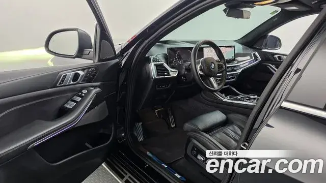 BMW X7 2024 — ფოტო 10/20