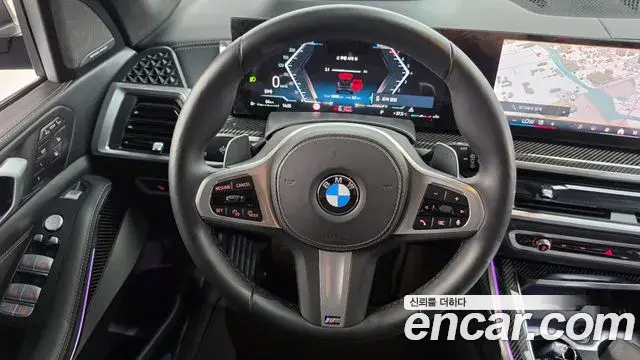 BMW X7 2024 — ფოტო 14/20