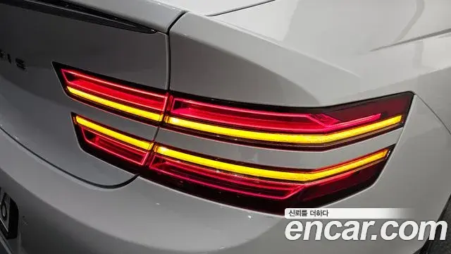 Genesis G80 2021 — Photo 4/30