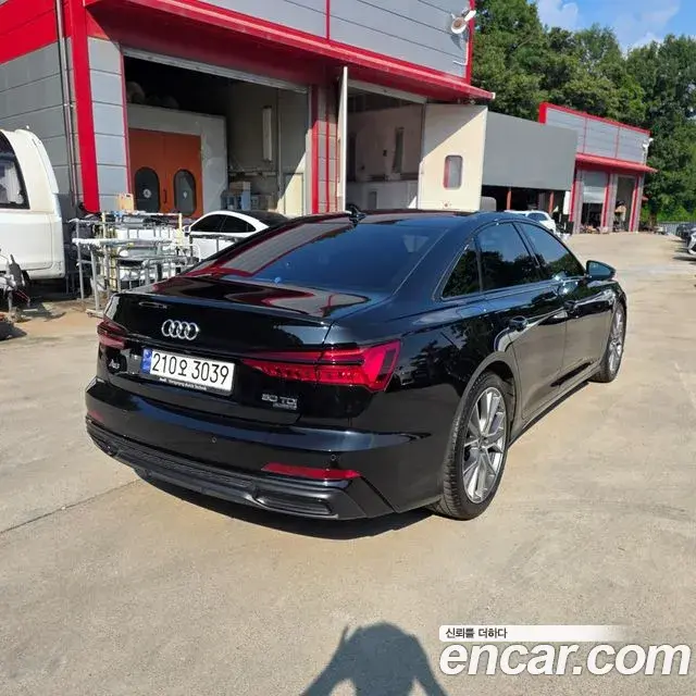 Audi A6 2023 — ფოტო 10/20
