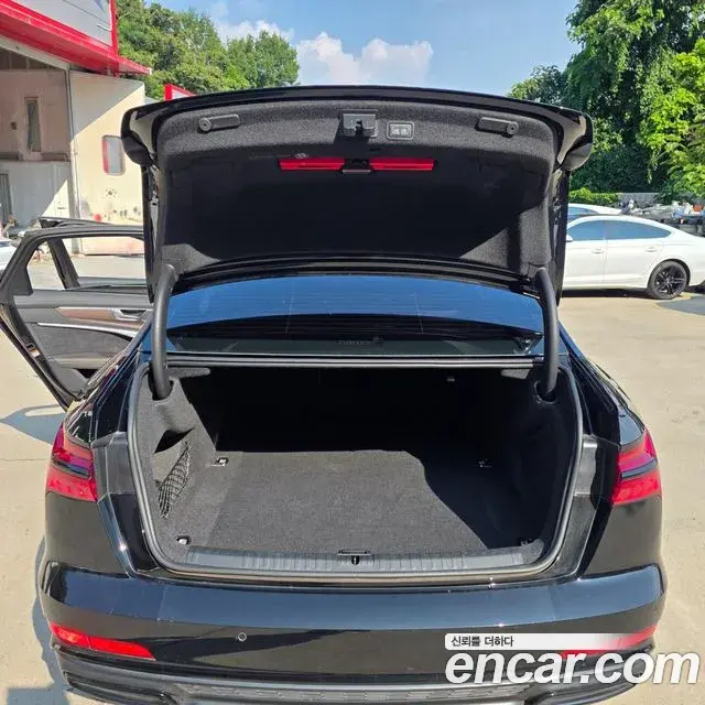 Audi A6 2023 — ფოტო 5/20
