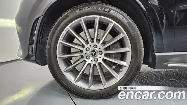Mercedes-Benz GLE-Class 2023 — Şəkil 19/20