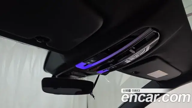 Porsche Cayenne 2021 — Photo 21/34
