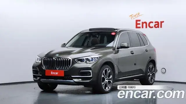 BMW X5 2023 — Фото 1/20