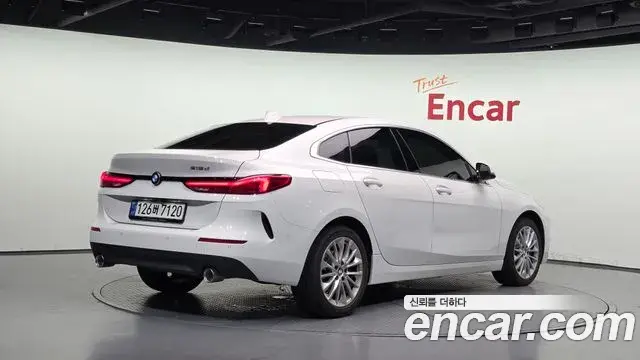 BMW 2 Series Gran Coupe 2021 — Фото 1/20