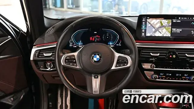 BMW 5 Series 2022 — Фото 11/20