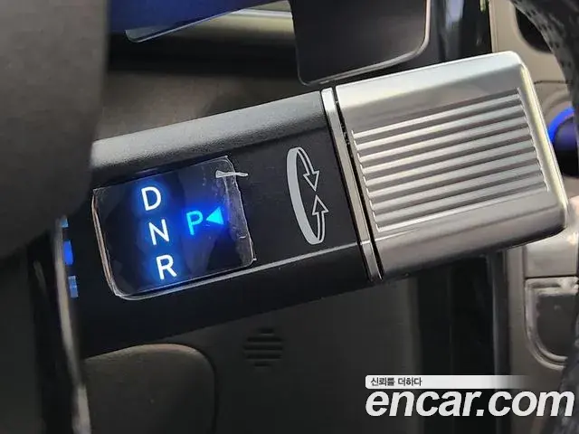 Hyundai Staria 2026 — Photo 16/20