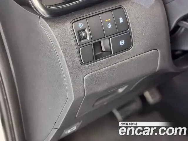 Hyundai Staria 2026 — Photo 9/20